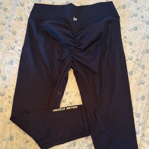Muscle Nation Women's navy blue Scrunch-Back Leggings with High Waist
